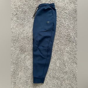 Nike tech fleece joggers